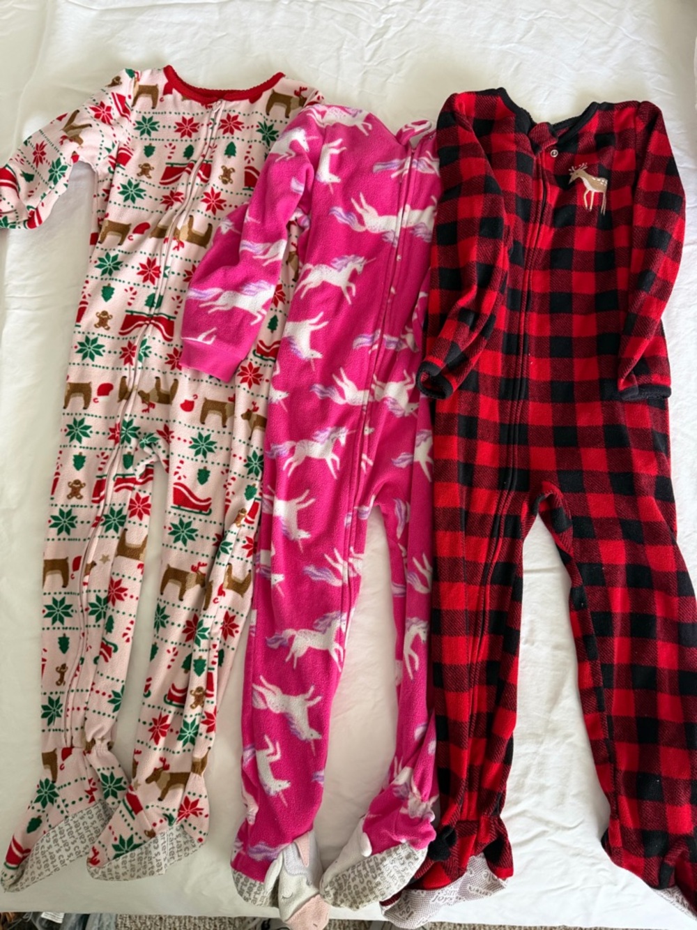 Bundle of 3 footed pajamas toddler girls 4T
